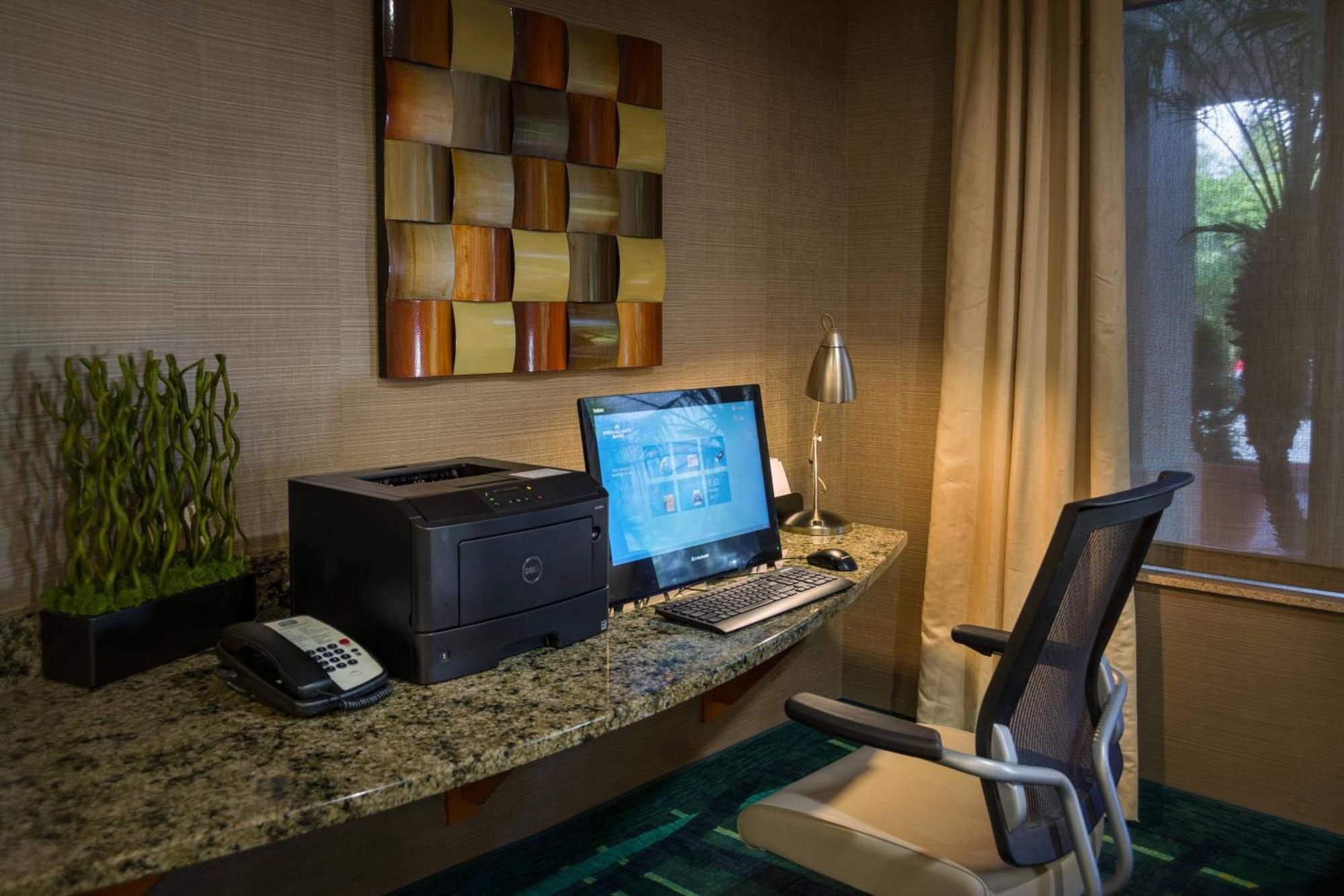 לארגו Springhill Suites St Petersburg Clearwater מראה חיצוני תמונה