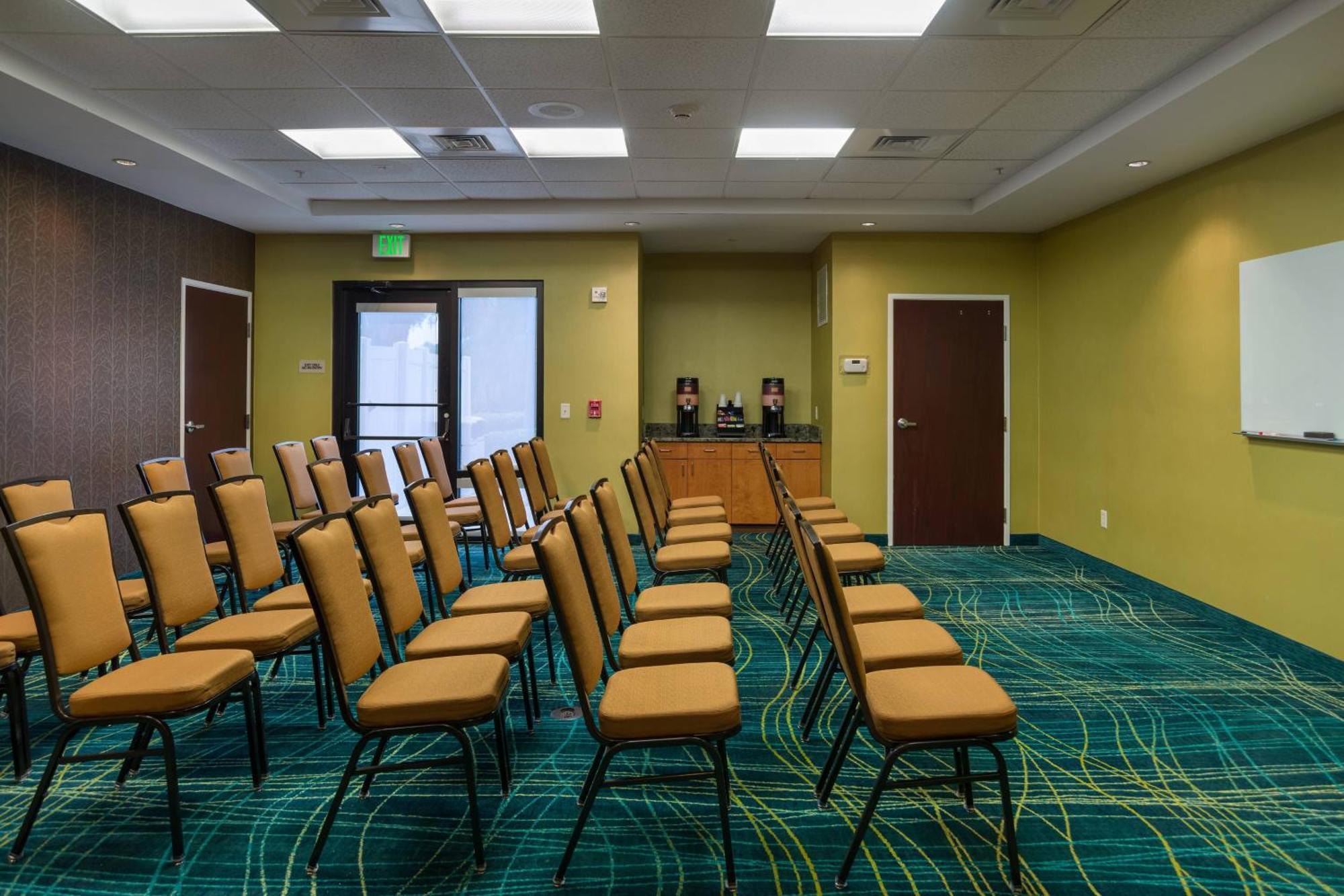 לארגו Springhill Suites St Petersburg Clearwater מראה חיצוני תמונה