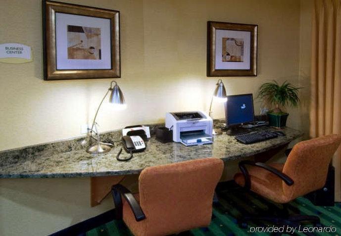לארגו Springhill Suites St Petersburg Clearwater מראה חיצוני תמונה